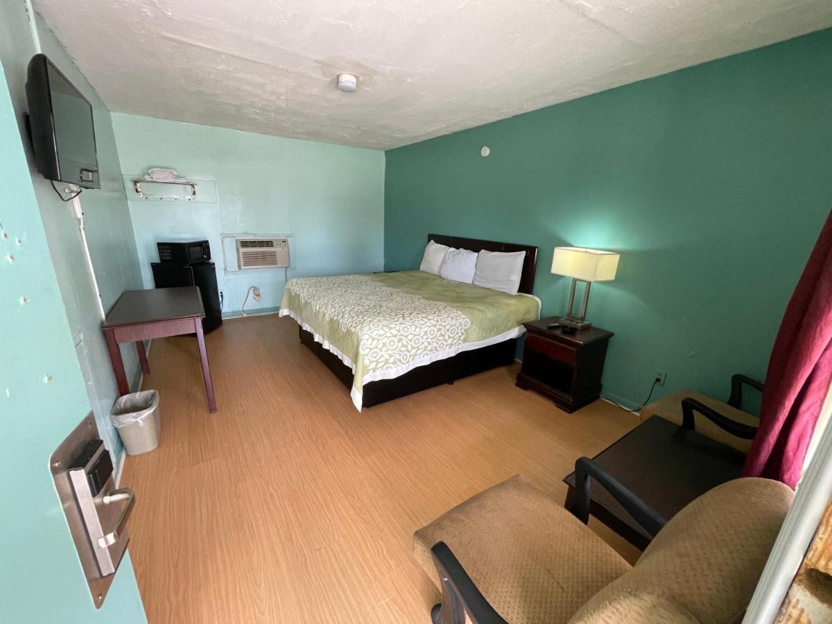 Lamplighter Inn Childersburg Екстер'єр фото